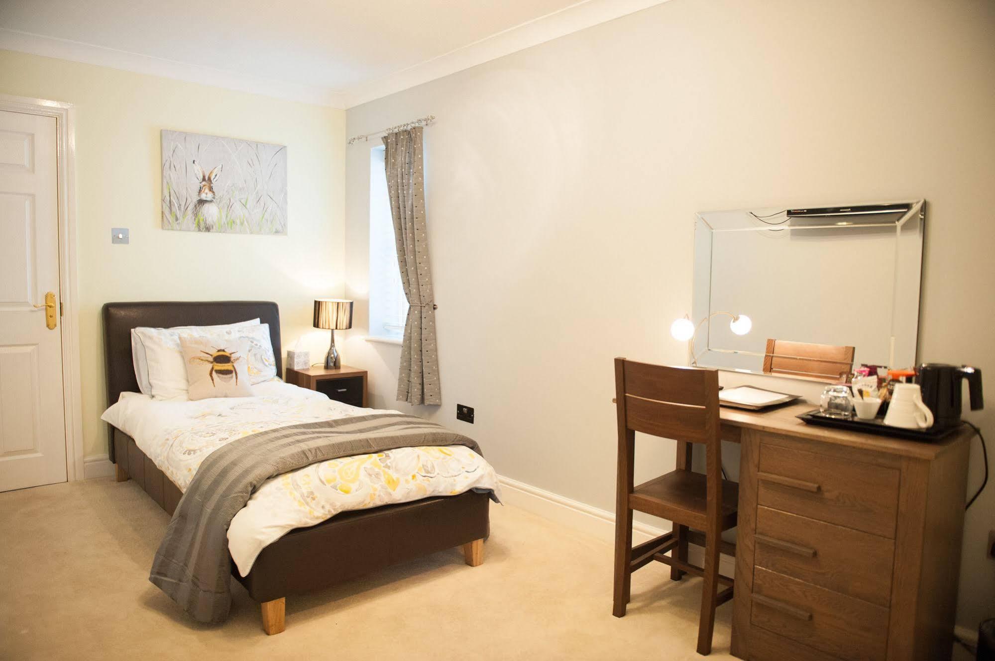 Homelands Apartment Cheltenham Buitenkant foto